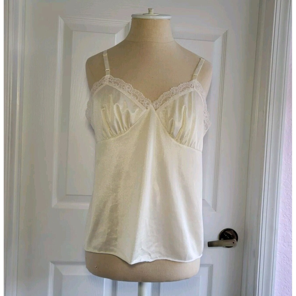 Vintage Dreamtime Camisole Size 36 Cream Lingerie Nylon Lace Made In The‎ USA